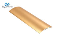 O revestimento de alumínio do tamanho feito sob encomenda perfila o tratamento de superfície anodizado cor do ouro
