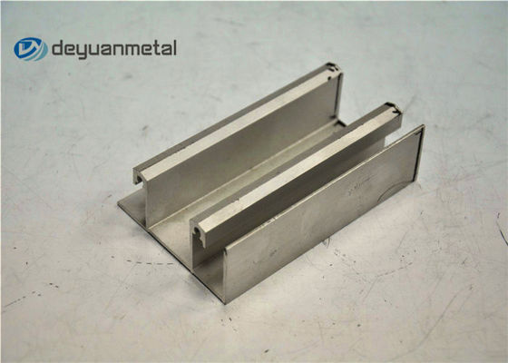 A janela de alumínio expulsa da anodização/revestimento do moinho perfila seções da janela de alumínio