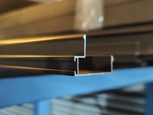 6063 Perfis de extrusão para janelas de pátio de alumínio revestimento em pó