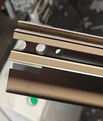 Profil deslizante de alumínio fabricado com revestimento em pó para o mercado da África do Sul